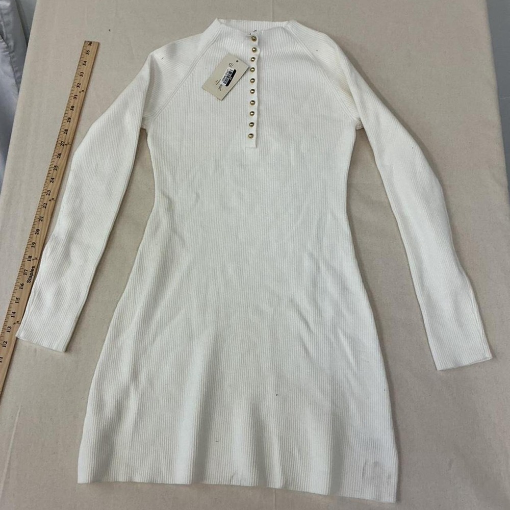 Universal Thread ivory ribbed sweater dress‎